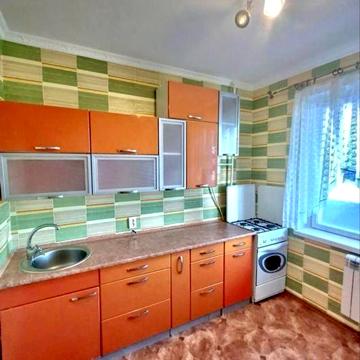 Продаю Большую  42 м.1 комнатную Чешку на Херсонском Шоссе