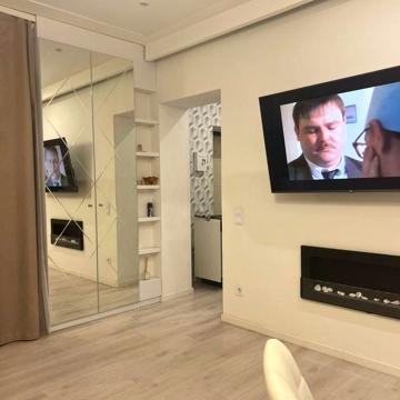 Продам 3х комнатную квартиру 60м2 с автономным отоплением на 1м этаже. ЖК Журавлевский