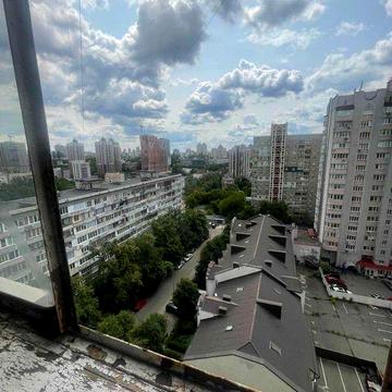 Продаж квартири з гаражем в Шевченківському районі, Татарка