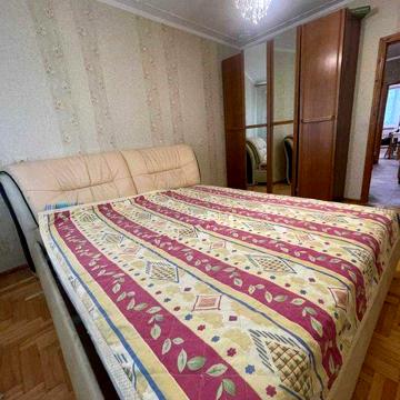 Трехкомнатная кв. на 1 этаже Северная Салтовка, м. Салтовская