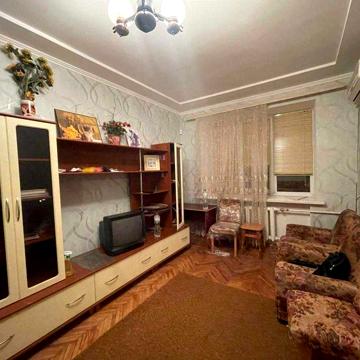 пр-т Повітрофлотський 12/6, затишна 2к кв., є газ, м. Вокзальна 15 хв.