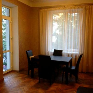 Сдам 2-ком.кв., центр, сталинка, метро Научная, Культуры