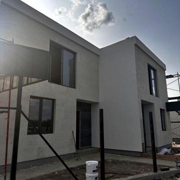 Дуплекси по 120 м2 у гарній локації , вся інфаскруктура поряд .