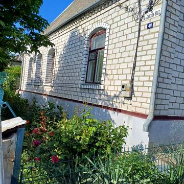 Продаж великого будинку! Будували власники! В тихому,затишному місці,