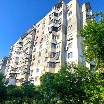 Євгена Танцюри вул., 74/2