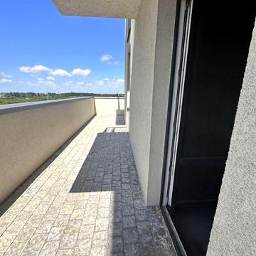 Продаж 1к Квартира Радісна вулиця