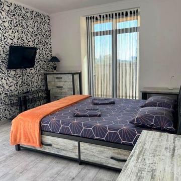 Центр.Власник(джакузі,оптоволокно1-2місяці
