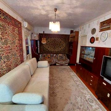 Продам уютную 2-к квартиру проспект Яворницкого Памятник Славы Нагорка