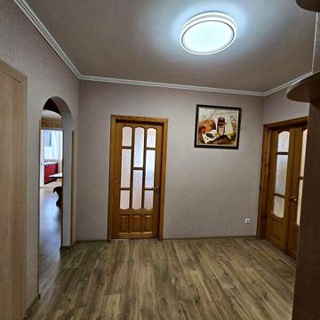 Продаж 2к Квартира Тополина вулиця
