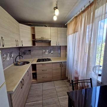 Продаж 1-но кімнатної квартири. Площа Визволення.