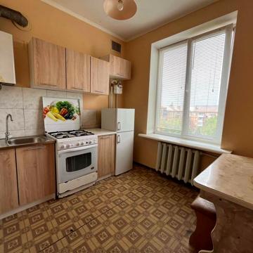 Віктора Оцерклевича вул. (Курчатова), 3