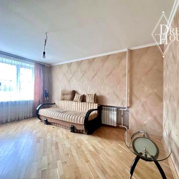 Нововолинська вул., 51