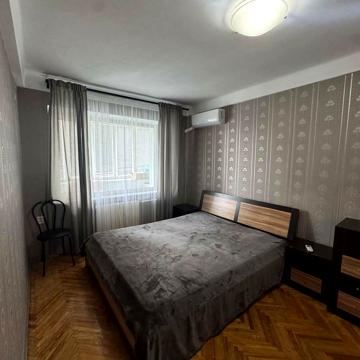 Велика Васильківська вул. (Червоноармійська), 101