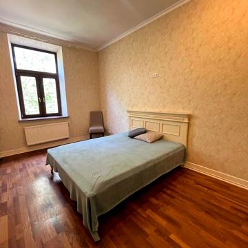 Старосольських вул., 15