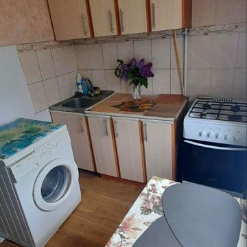Олексія Вадатурського вул. (Маршала Малиновського), 71