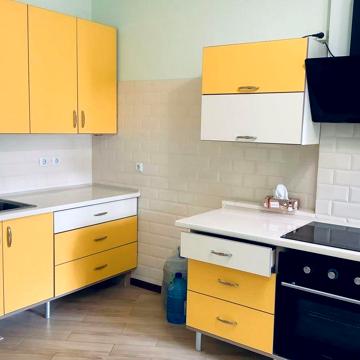 Простора квартира,. пр. Академіка Глушкова 9 В, м. Іподром