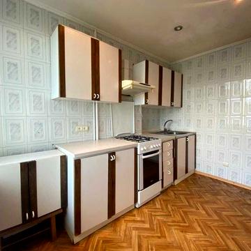 Продам 2к.квартиру на пр. Слобожанский (новый сквер)