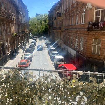 Продаж 2 кім квартири по вул.Мартовича