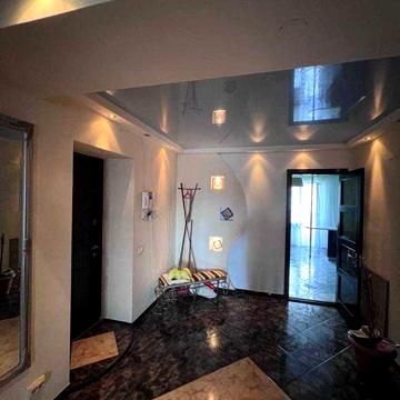 Продається квартира загальна площа 100м². Район Hollywood (Електрон)