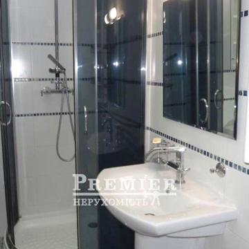Продаж 2к Квартира Паркова вулиця