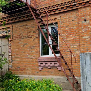 Огієнка вул., 1