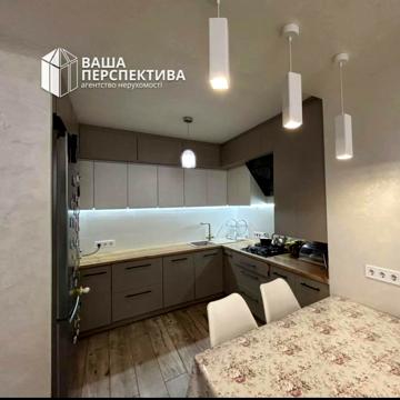 Жовківська вул., 2
