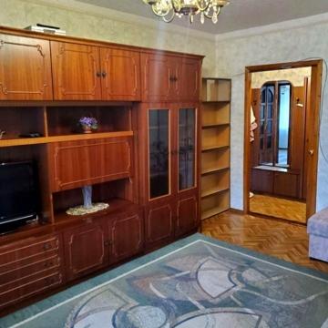 Моніторна вул., 10