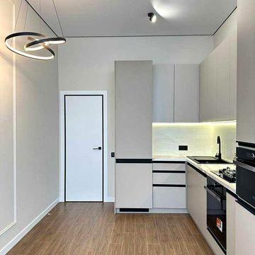 Продам 2к квартиру . Центр міста . Вул Шевченка . Рауш