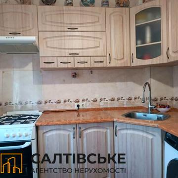 Світла вул., 19