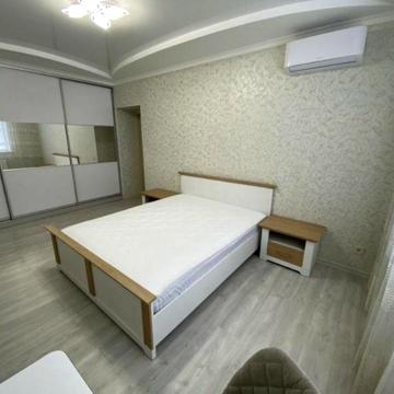 Лисаветинська вул., 7