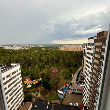 Продаж видової однокімнатної квартири з новим ремонтом в Централ.Парку