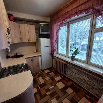Здається 2 кімн. квартира на Воскресенці вул. Вільде 6