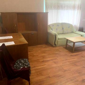 Однокімнатна на вул. Тільги (Революційна)