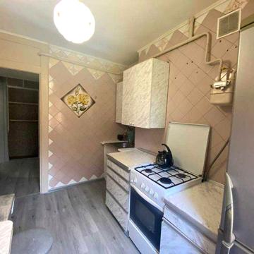 Сдаётся двухкомнатная квартира по ул. Днепропетровское шоссе