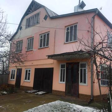 Голівська, 3