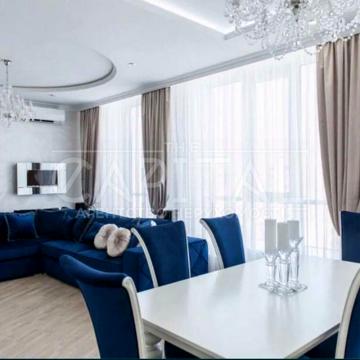 Джона Маккейна вул. (Івана Кудрі), 7