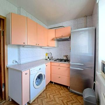 Калинова вул., 45
