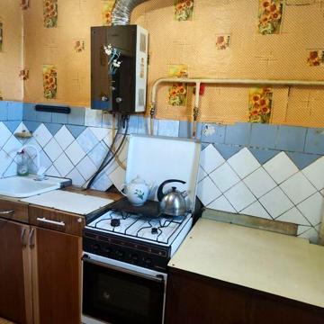 Сдаю 2к/кв ул.Крылова 3/5 ,балкон,колонка  3000