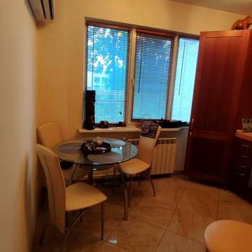 3-кімнатна з ремонтом,Героїв Дніпра-метро 10 хв.пішки