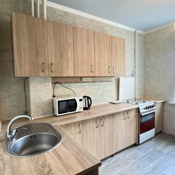 Миколи Бажана просп., 7