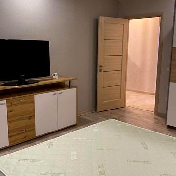 Довгострокова оренда 1к Квартира Лісогринівецька вулиця
