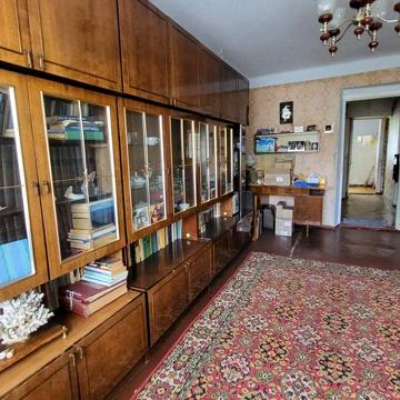 Продаж 3кв на проспекті Центральний