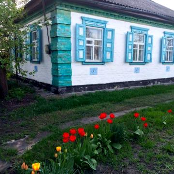 Продам гарний, затишний будинок