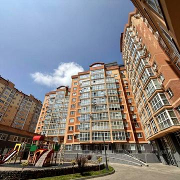 Продаж 2 кімнатної квартири по вул. Рівненська з терасою на криші ЖК Перспектива