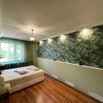 24356 Продаж 3к квартира Центр міста 87м2