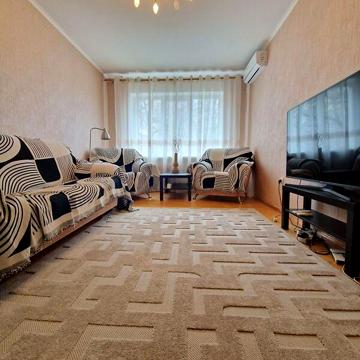 Довгострокова оренда 2к Квартира Варненська вулиця