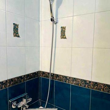 Продам 1 ком 23 августа