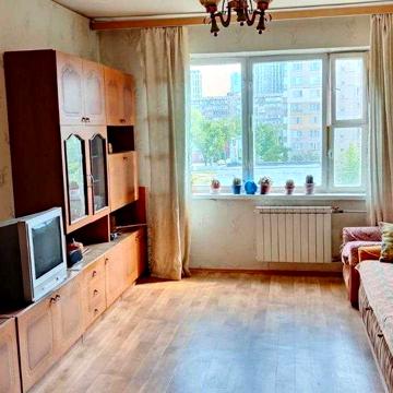 Продаж квартири Вирлиця Київ М Бажана 3 кімнати Позняки 5 поверх