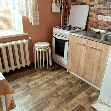 Продам однокімнатну квартиру з меблями і технікою
