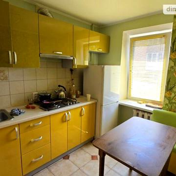 Довгострокова оренда 2к Квартира Саксаганського вулиця